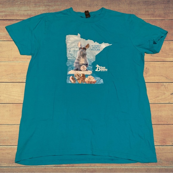 Minnesota Twins Blue Bunny Ice Cream Cute Rabbit Promo Shirt Home Run Baseball - Picture 1 of 5